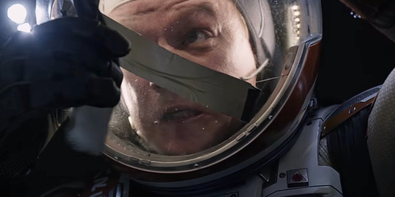 Illustration for article titled 19 Times Someone Gets Thrown Into the Vacuum of Space, From Worst to Best